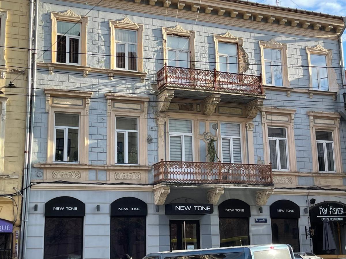Lux Apartment In Zentrum Tjernivtsi Eksteriør billede
